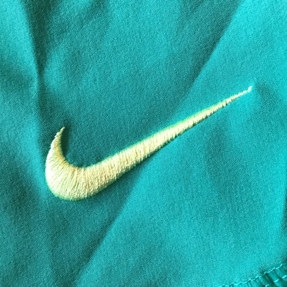Nike DRI-FIT shorts - Picture 2 of 6